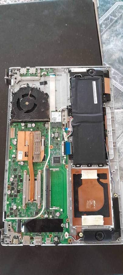 8th gen i7 laptop base only sold as non working