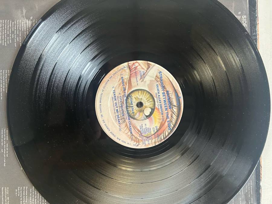 RAINBOW - STRAIGHT BETWEEN THE EYES LP VINYL