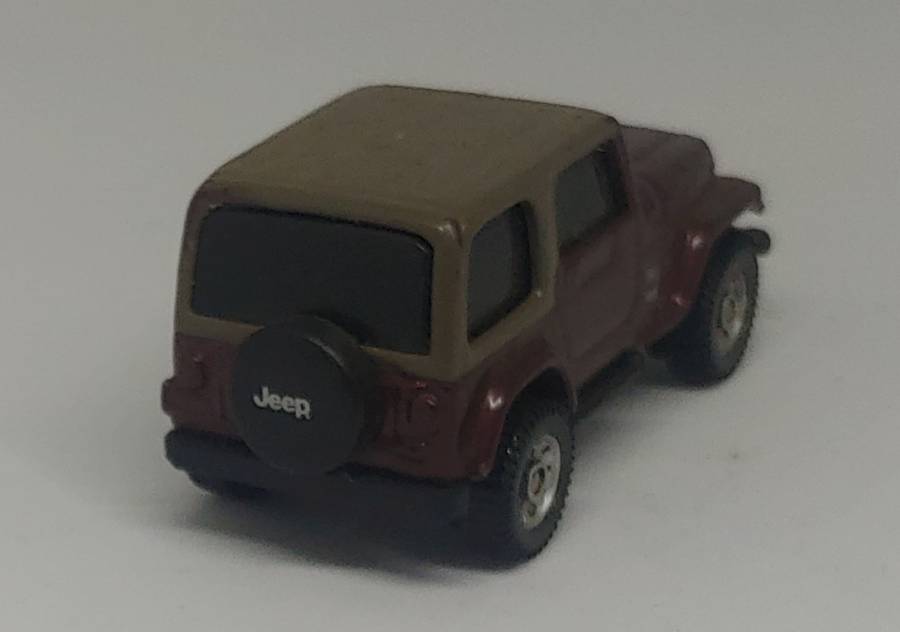 JEEP WRANGLER 1/64 MAISTO