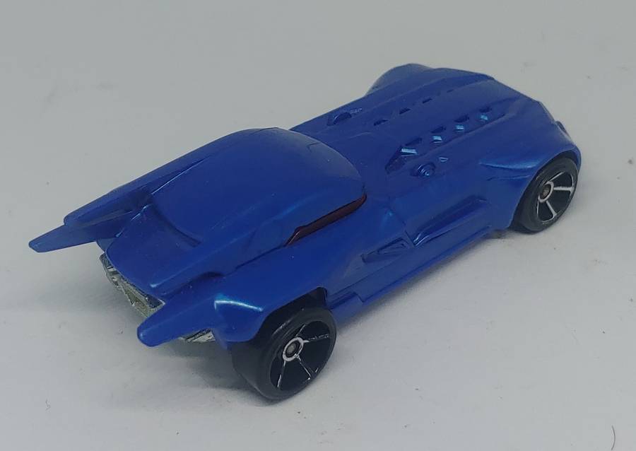 HOTWHEELS DC COMICS BATMOBILE 1/64