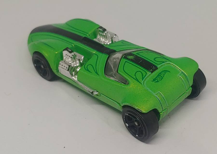 HOT WHEELS TWIN MILL 1/64