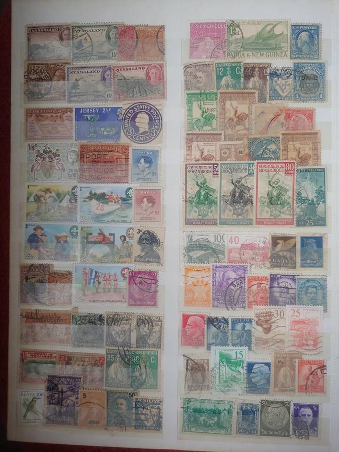 USED A4 KEK STOCKBOOK LOADED WITH MIXED WORLD STAMPS 15/30 PAGES