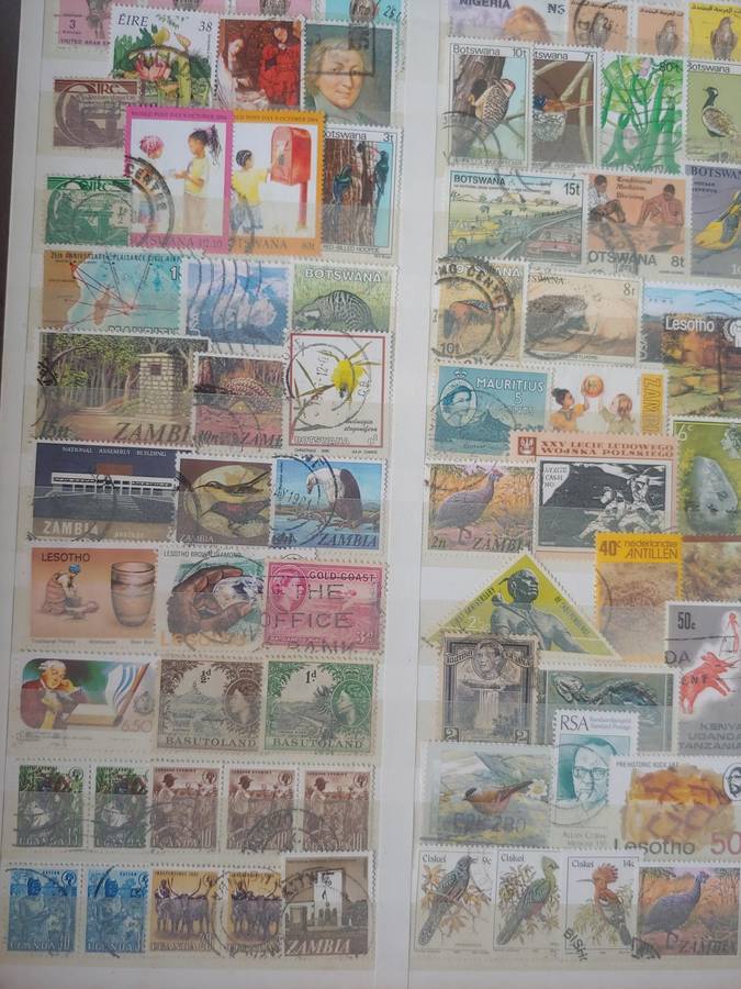 USED A4 KEK STOCKBOOK LOADED WITH MIXED WORLD STAMPS 15/30 PAGES