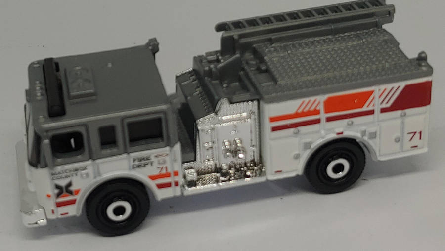 MATCHBOX PIERCE ARROW XT FIRE ENGINE 1/64
