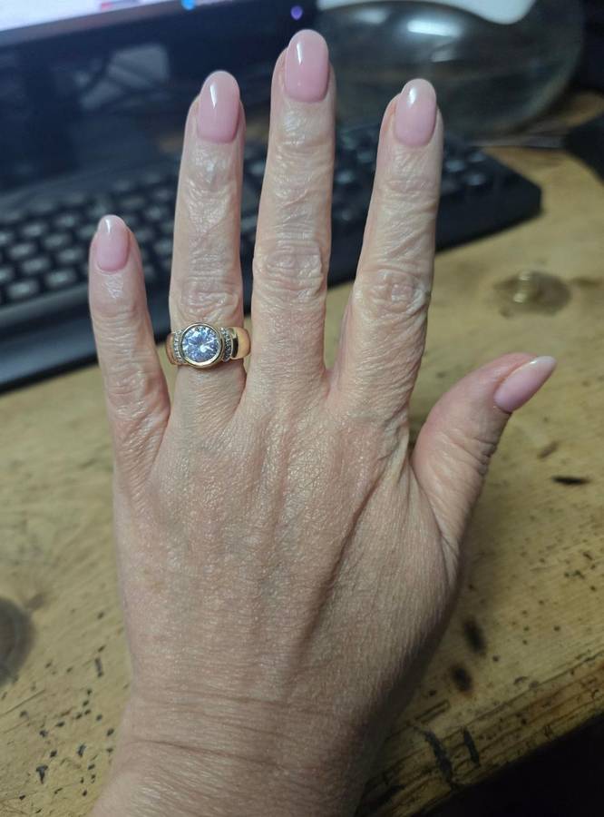 9ct Yellow Gold Ring (Size N1/2)