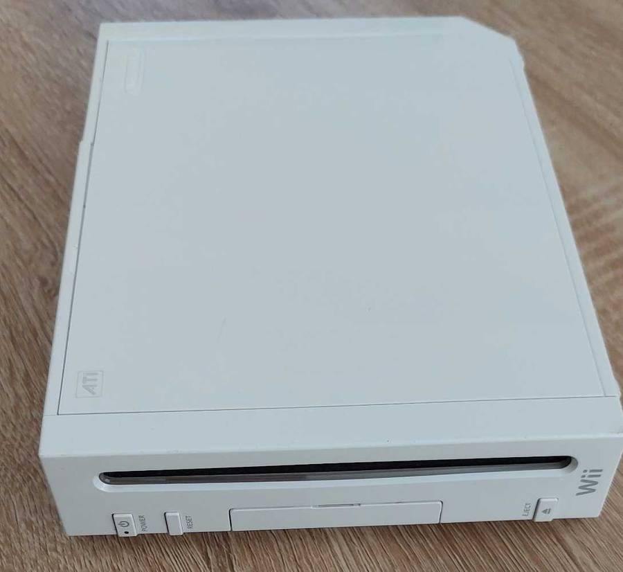 2x Nintendo Wii Consoles with Accessories *PLEASE READ*