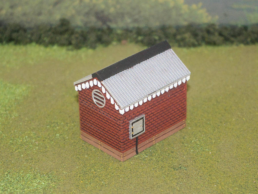 1:35 Scale - Storage Shed - Brick - Wood Base