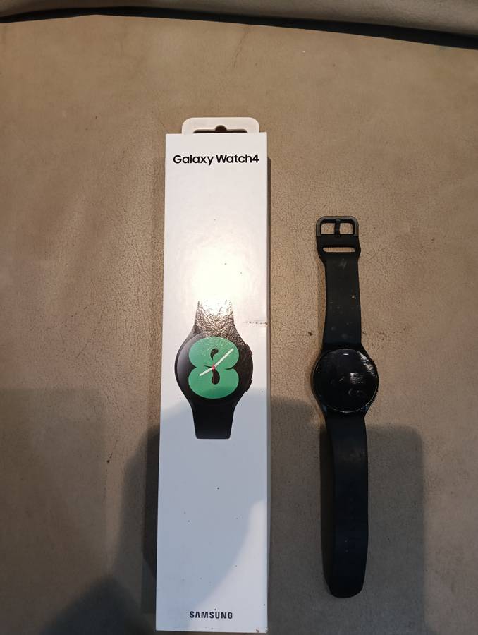 SAMSUNG GALAXY WATCH 4