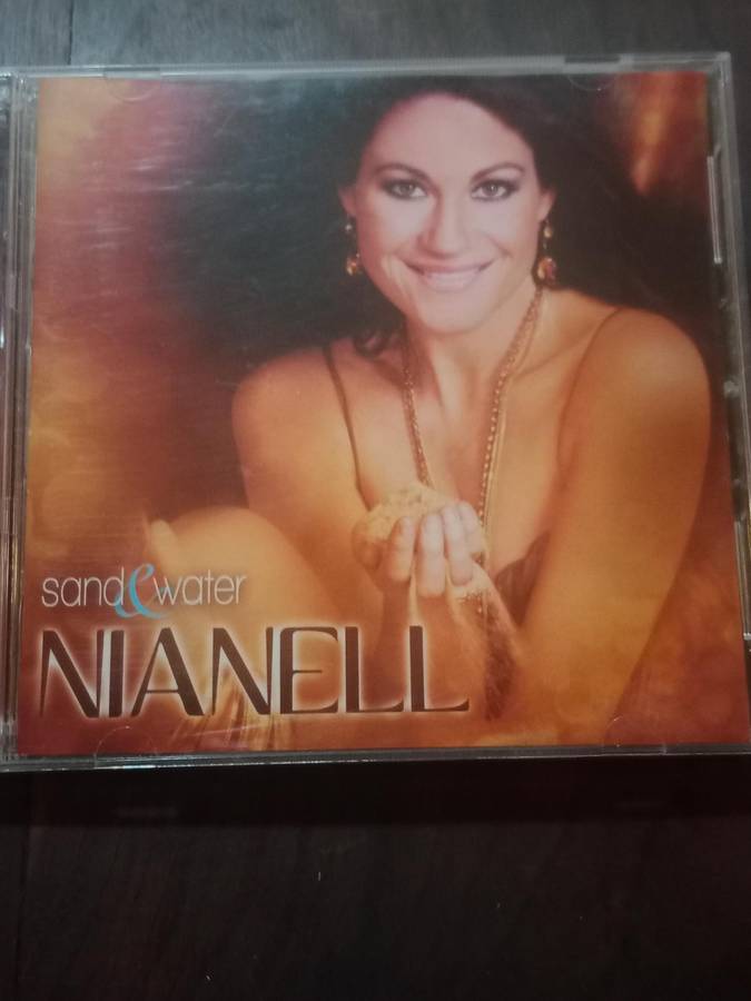 NIAELL  , Sand & water