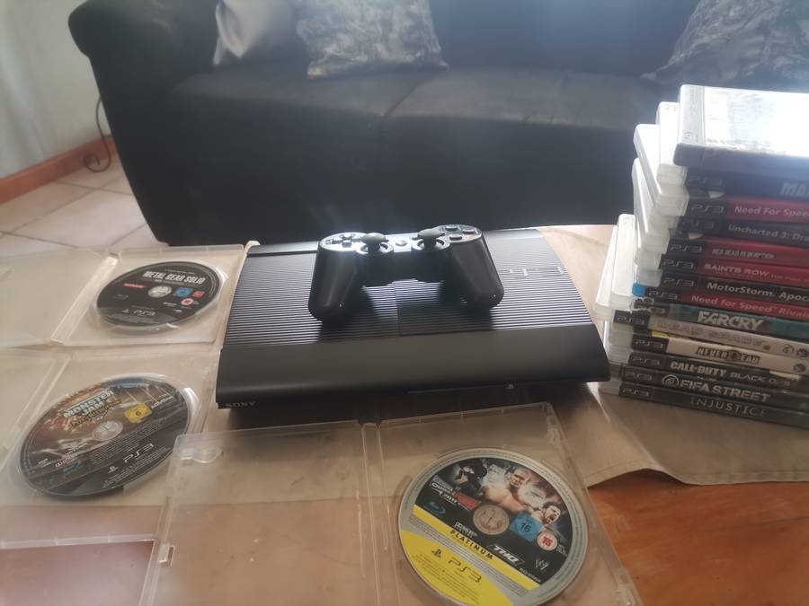 Playstation 3 Super slim 500GB 1 Control All Cables 71 GAME bundle 17 ON Disk 54 on Hardrive