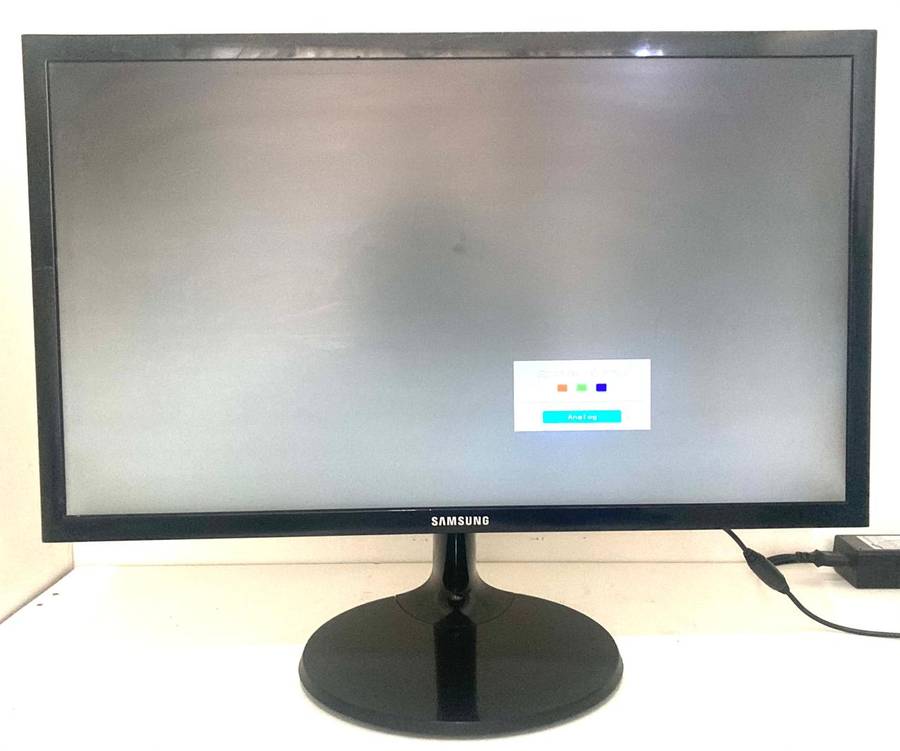 Samsung S22f350fha 22" Screen In Good Working Condition