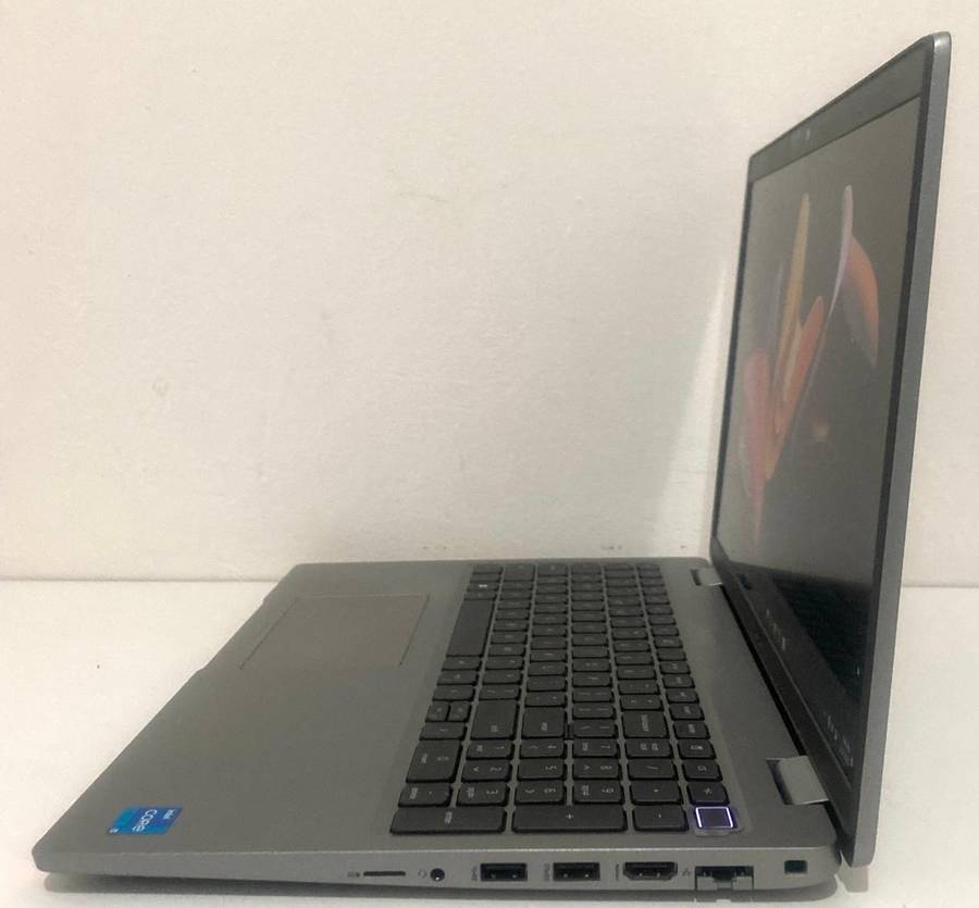 Dell Latitude 5520 15" i5 - 11th Gen 16gb 256gb Excellent Working Condition