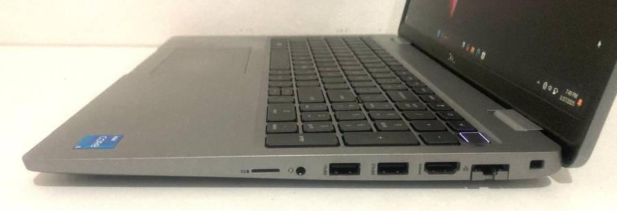 Dell Latitude 5520 15" i5 - 11th Gen 16gb 256gb Excellent Working Condition
