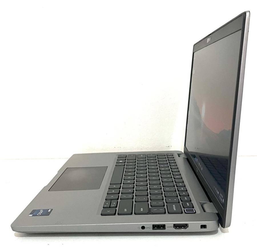 Dell Latitude 5440 14-inch Core i5-1335U 16GB RAM 256GB SSD Win 11 Pro Warranty up to Dec 2027