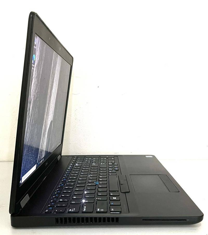 Dell Latitude E5570 15.6" i7-6820HQ 16gb Ram 256gb Ssd Battery health Good