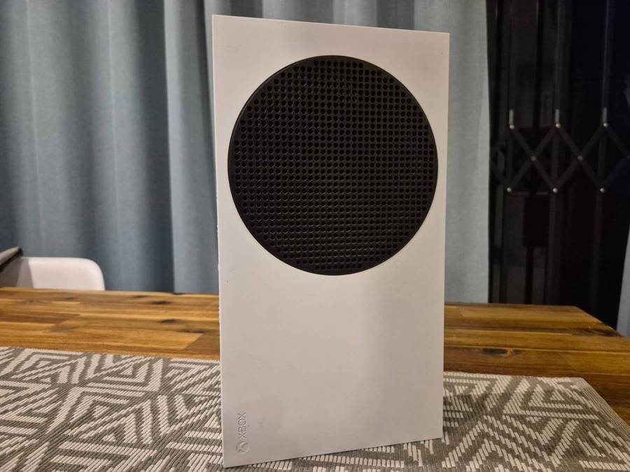 Xbox Series S 512GB SSD + Series S Remix Limited Edition Controller (Pre-owned)