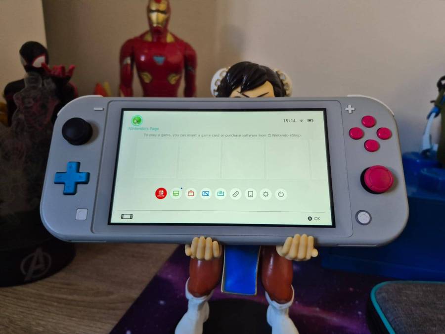 Nintendo Switch Lite 32GB  Zacian & Zamazenta Edition (Pre-owned)