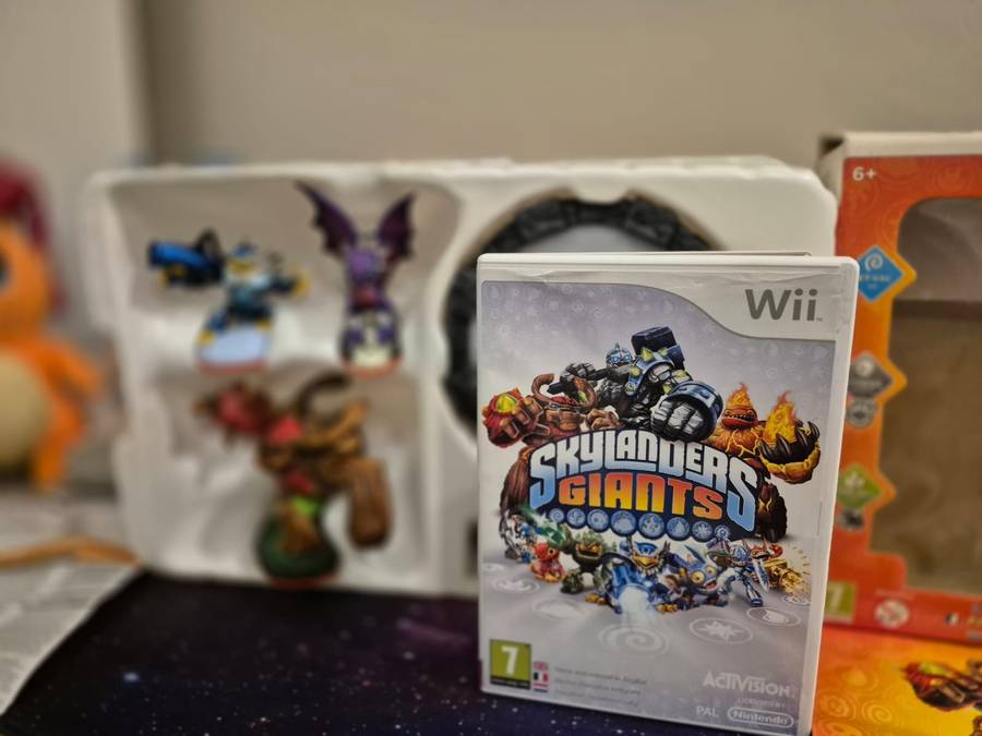 Nintendo Wii Skylanders Giants Starter Pack (Pre-owned)