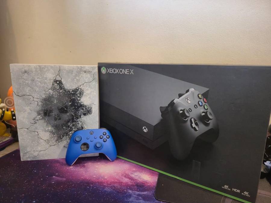 Xbox One X Gears of War Limited Edition Console (Pre-owned)