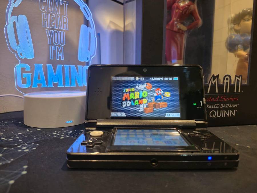 Nintendo 3DS Cosmo Black, 32GB SD Card, Custom Firmware