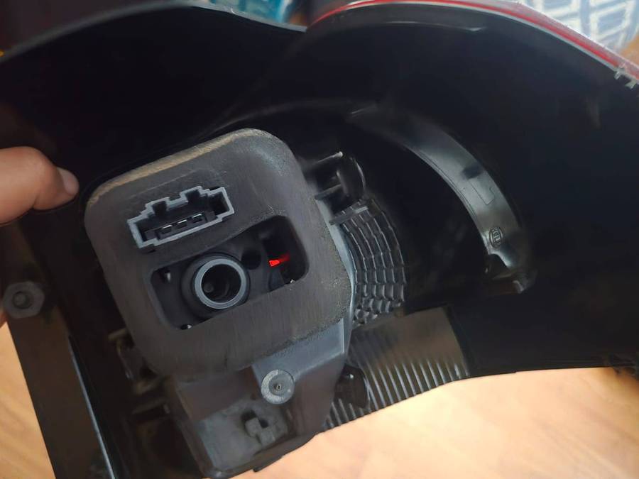 OEM VW Golf 6 Tail Lights  Original Volkswagen Parts (Pre-owned)