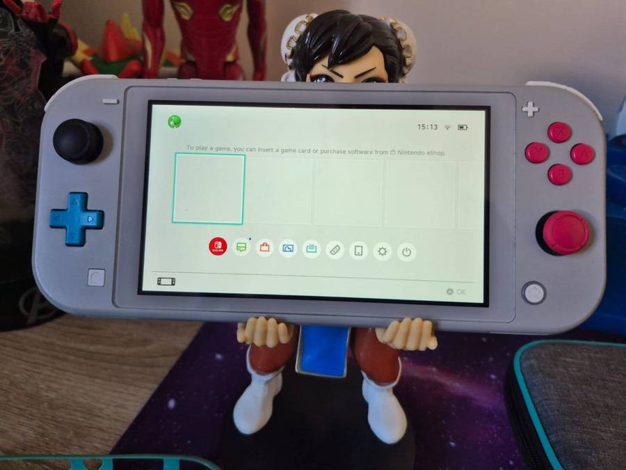 Nintendo Switch Lite 32GB  Zacian & Zamazenta Edition (Pre-owned)