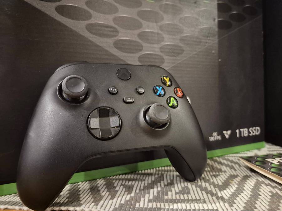 Xbox Series X 1TB SSD Disc Console, 1 Controller (Series X/S)(2 Games) (Pre-owned)(3 Month Warranty)