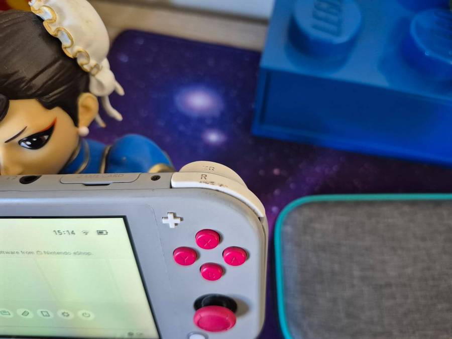 Nintendo Switch Lite 32GB  Zacian & Zamazenta Edition (Pre-owned)