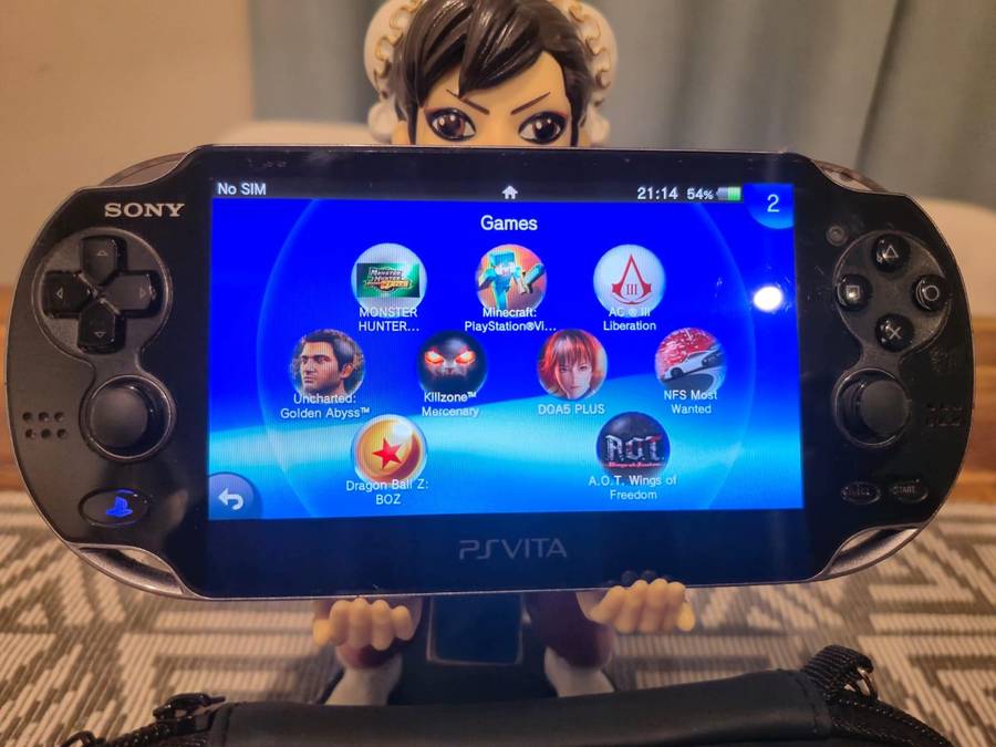 PS VITA OLED 1000 Model Wifi + 3G Model (Custom Firmware)(Pre-owned)