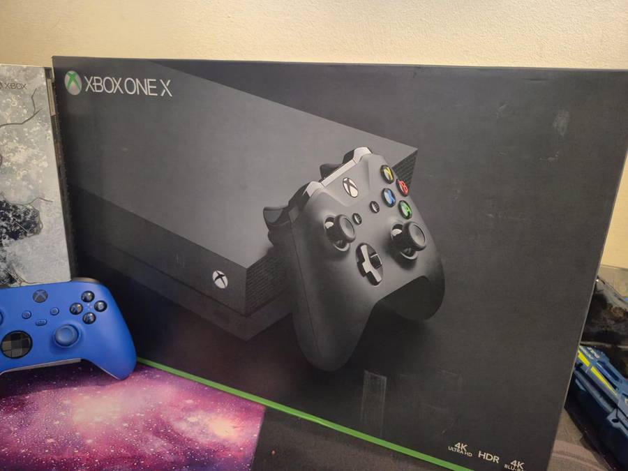 Xbox One X Gears of War Limited Edition Console (Pre-owned)