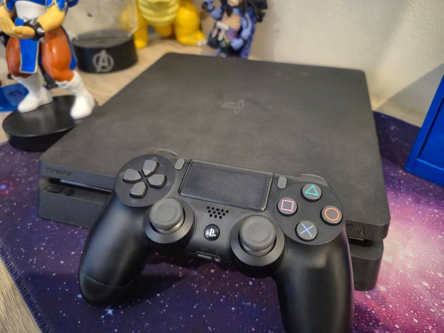 PS4 1TB Slimline Console Standalone Bundle (Pre-owned)