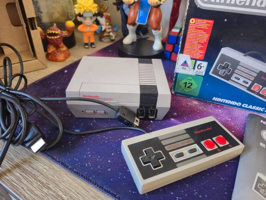 Nintendo Classic Mini (30 Games)(Pre-owned)