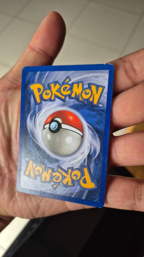 Charizard Base Set Unlimited Holo (Near Mint)