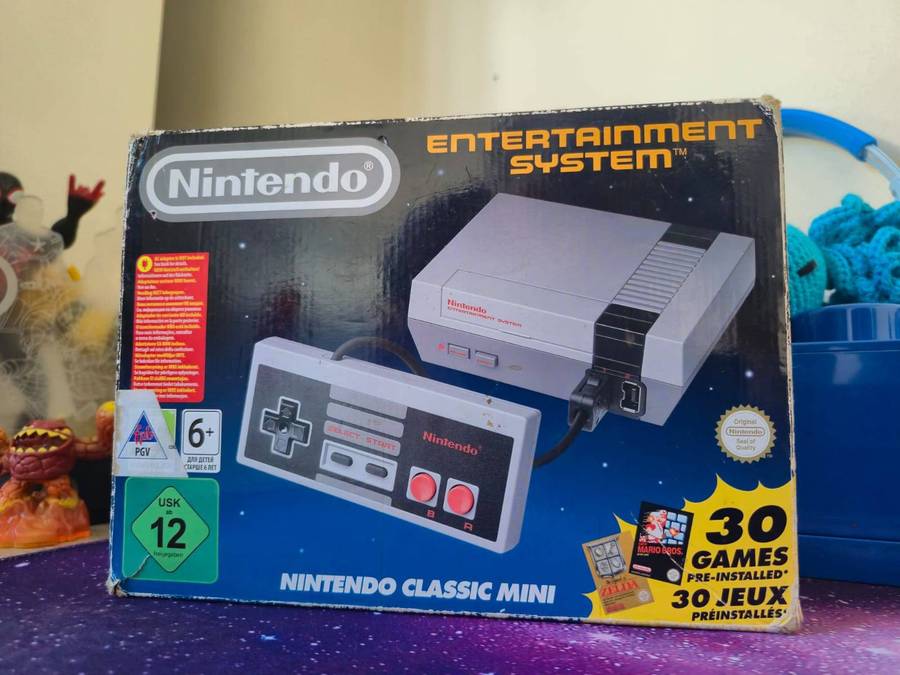 Nintendo Classic Mini (30 Games)(Pre-owned)