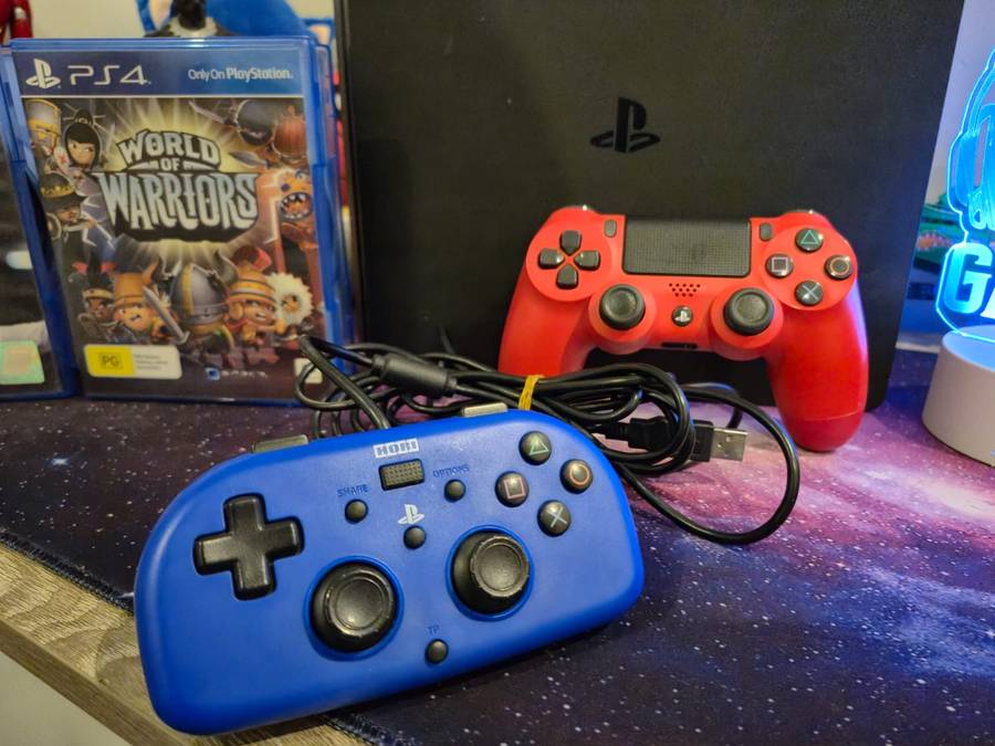 PS4 500GB Slimline, 2 Controllers, 2 Games (Pre-owned)