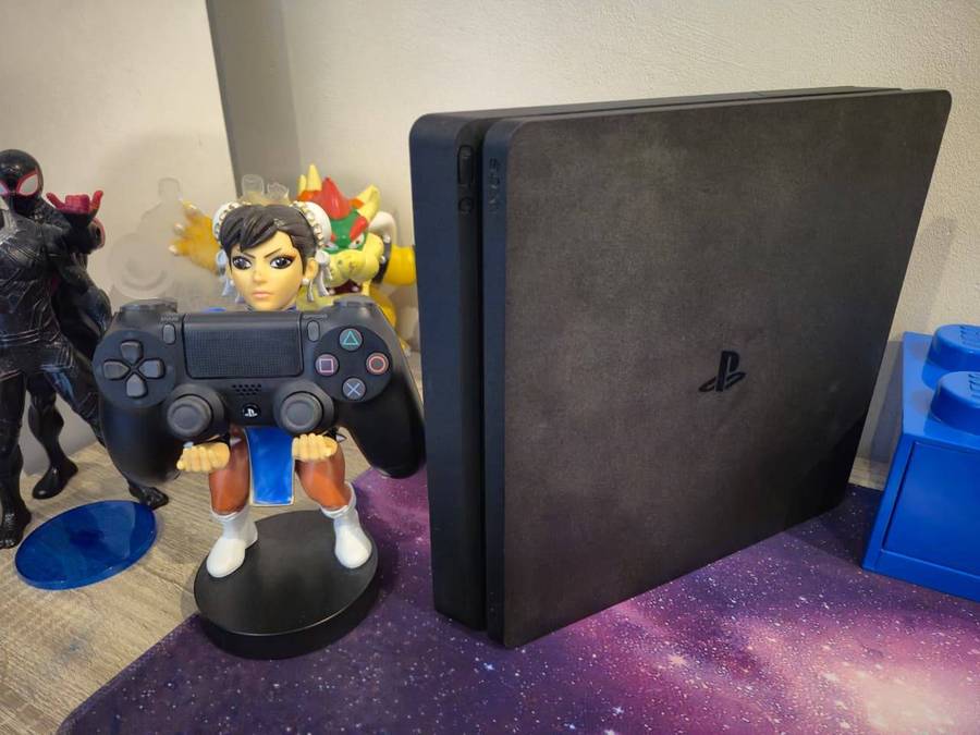 PS4 1TB Slimline Console Standalone Bundle (Pre-owned)