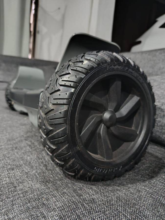 i-Glide V4 8.5" Bluetooth Off-Road Hoverboard