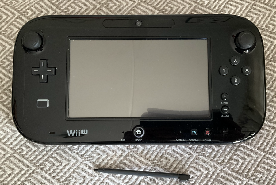 Wii U bundle - 32GB WiiU with accessories and 2 games