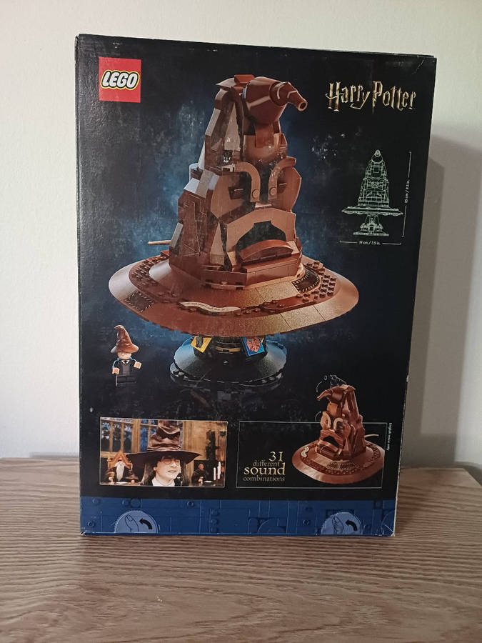 LEGO 76429 - Harry Potter Talking Sorting Hat