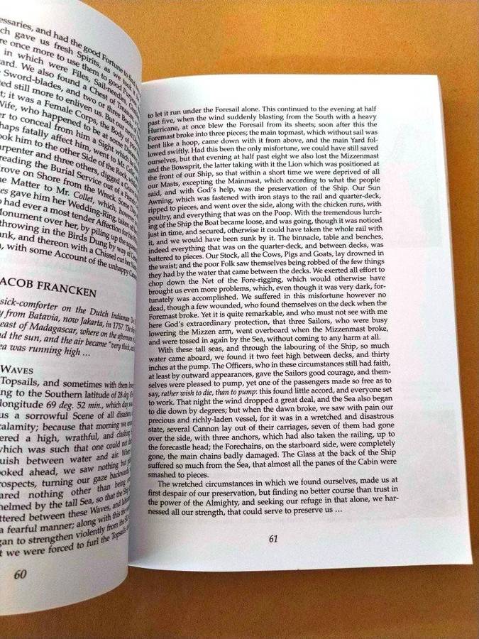 The Wind Makes Dust - Four Centuries of Travel in Southern Africa, Ben Maclennan