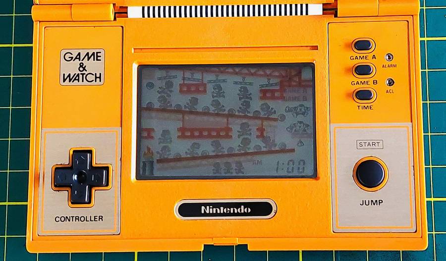 NINTENDO GAME AND WATCH DONKEY KONG MULTI SCREEN (DK52)