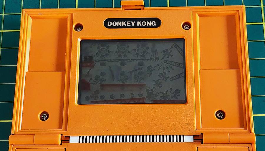 NINTENDO GAME AND WATCH DONKEY KONG MULTI SCREEN (DK52)