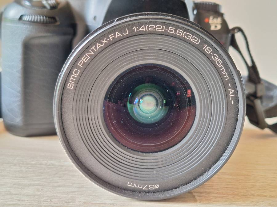 Pentax *ist D digital camera