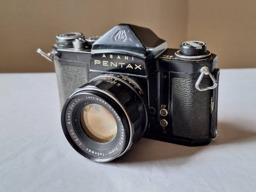 Pentax S1a (black version) not working