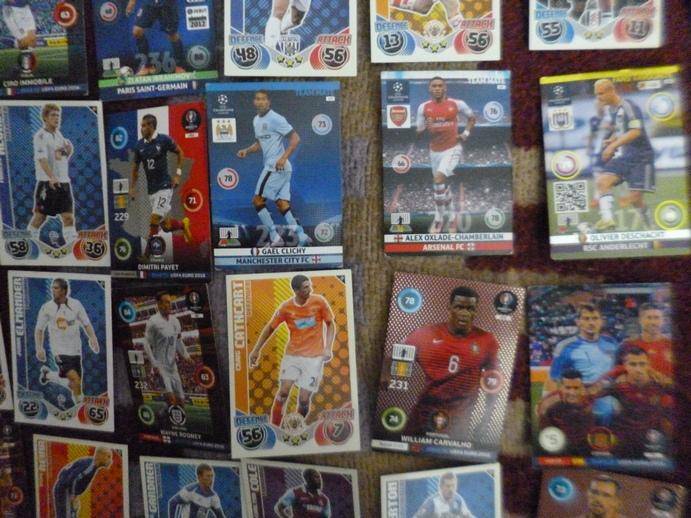 Topps Match Attax Trading Cards x 133  in Topps Tin