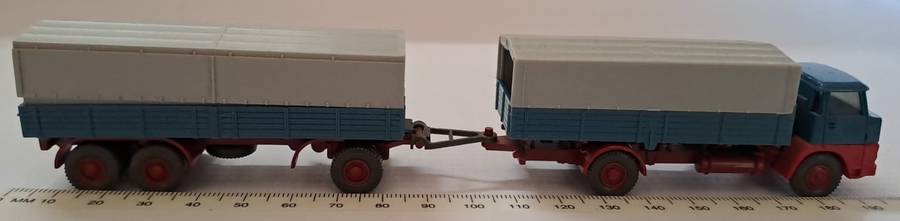 Model Trains/Cars HO 1 x Wiking Trucks & trailer (Blue).
