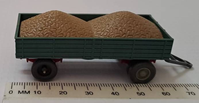 Model Trains/Cars HO 1 x Wiking Trailer with load (Green).