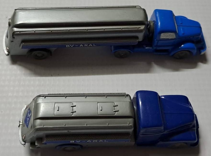 Model Trains/Cars HO 2 x Wiking BV - ARAL Combo plastic (Grey-blue).