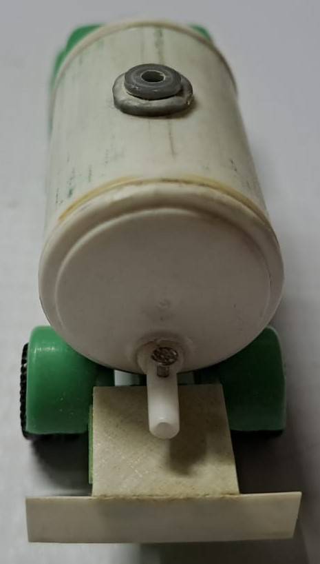 Model Trains/Cars HO 1 x Wiking Water Tanker plastic (Green-White).