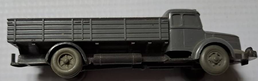 Model Trains/Cars HO 1 x Wiking Delivery Track. (Grey)